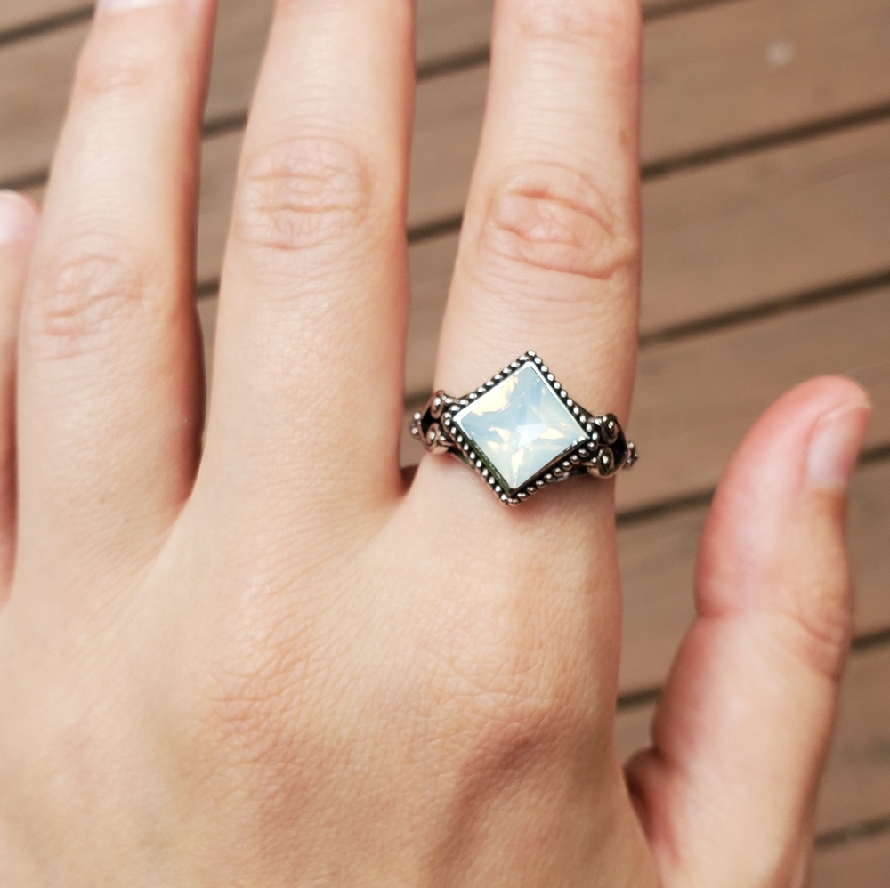 NWOT Silver Opal Moonstone Ring - Picture 9 of 11